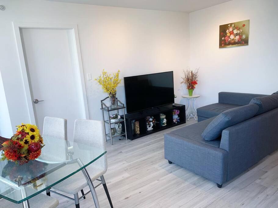 Ferienwohnung Downtown 3Br/2Ba+Views+Skytrain+Free Parking Vancouver Exterior foto